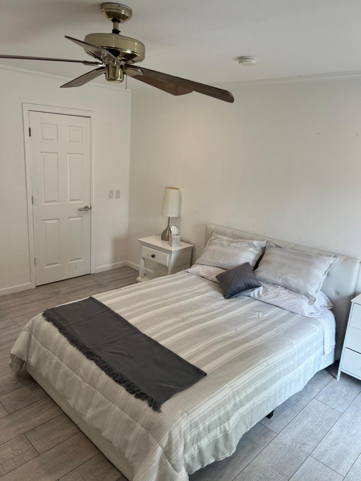 Cozy Private Suite 5 Min From Saint Francis Hospital And Woodland Hills Mall Tulsa Luaran gambar